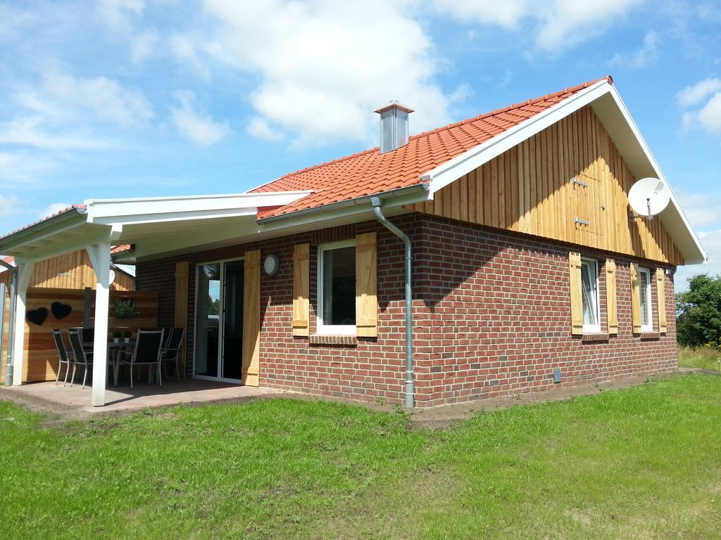 Ferienhaus Eichhoernchen Oberlangen 外观 照片